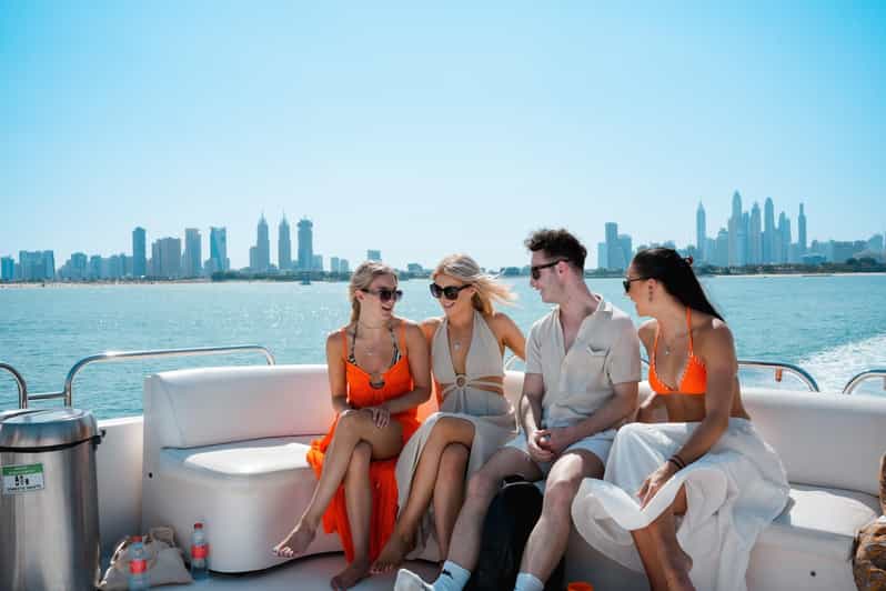 Dubai Yacht Hire Family Gathering
